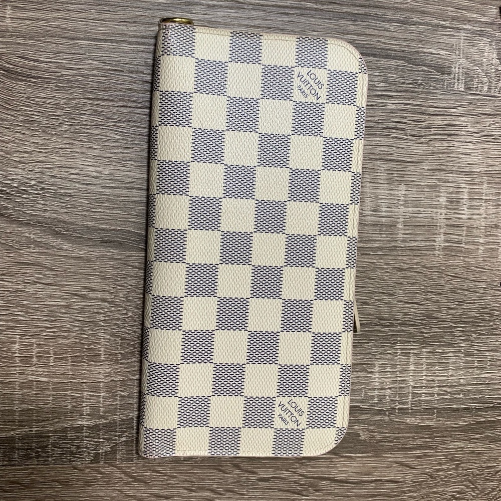 Lv insolite wallet